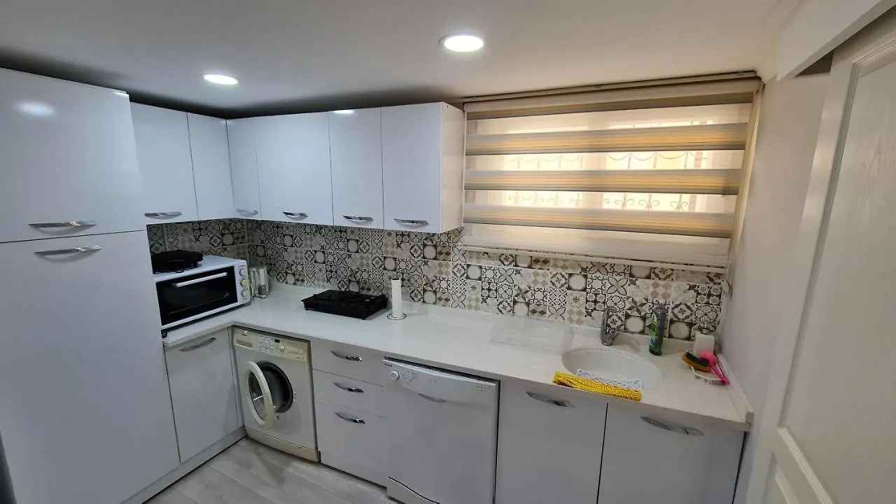 Condo Reina, Kusadası 0*,