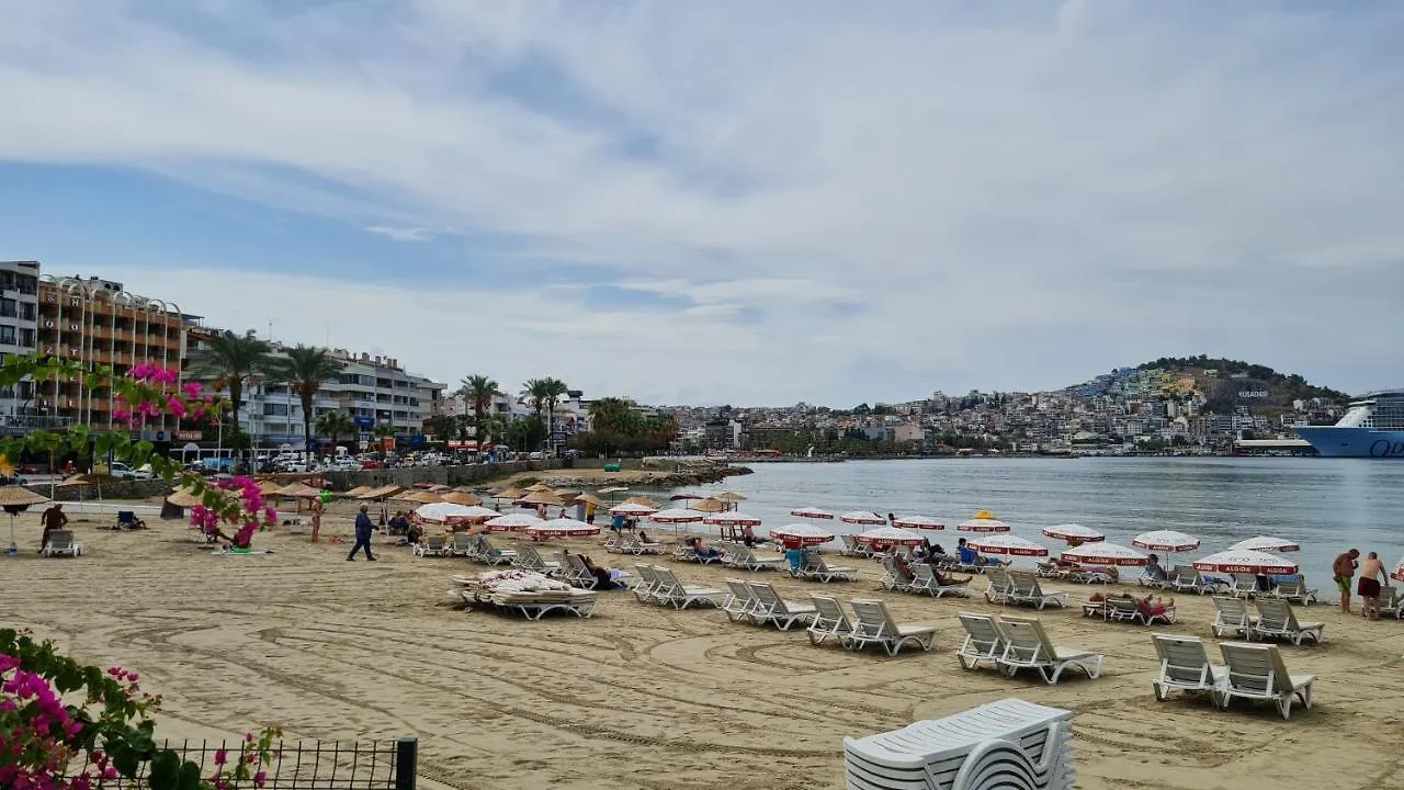 Appartamento Condo Reina, Kusadası